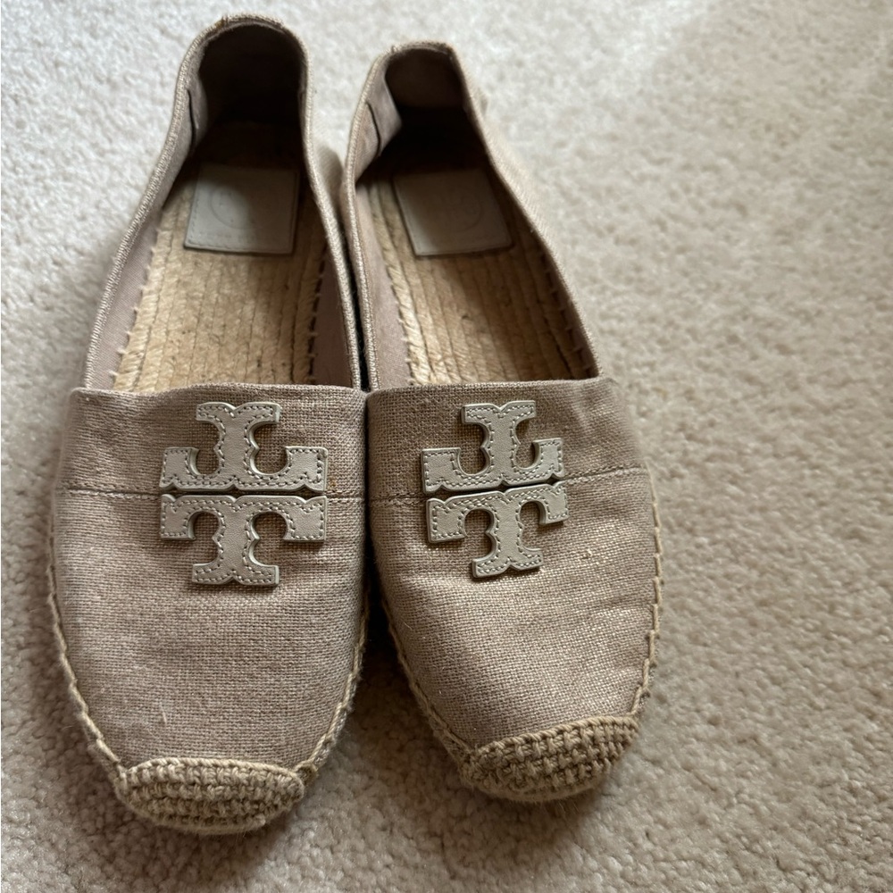 Tory Burch tan/gold espadrilles size 7